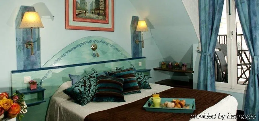 Hotel Jacques De Molay 3*