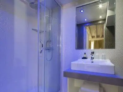 Hotel Jacques De Molay Paris