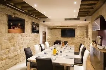 Hotel Jacques De Molay