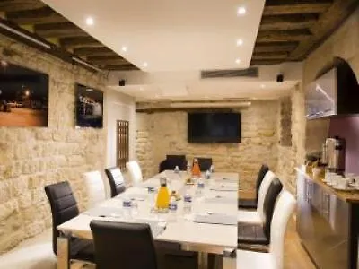 Jacques De Molay 3* París